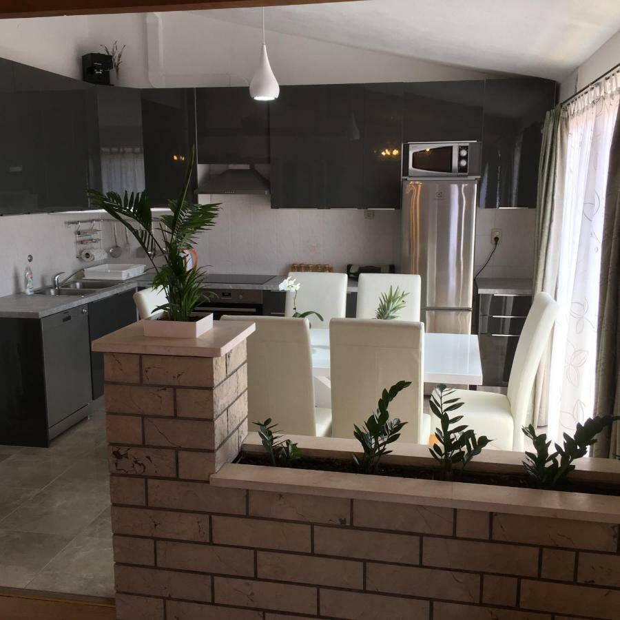 מאקרסקה Apartment Burich מראה חיצוני תמונה